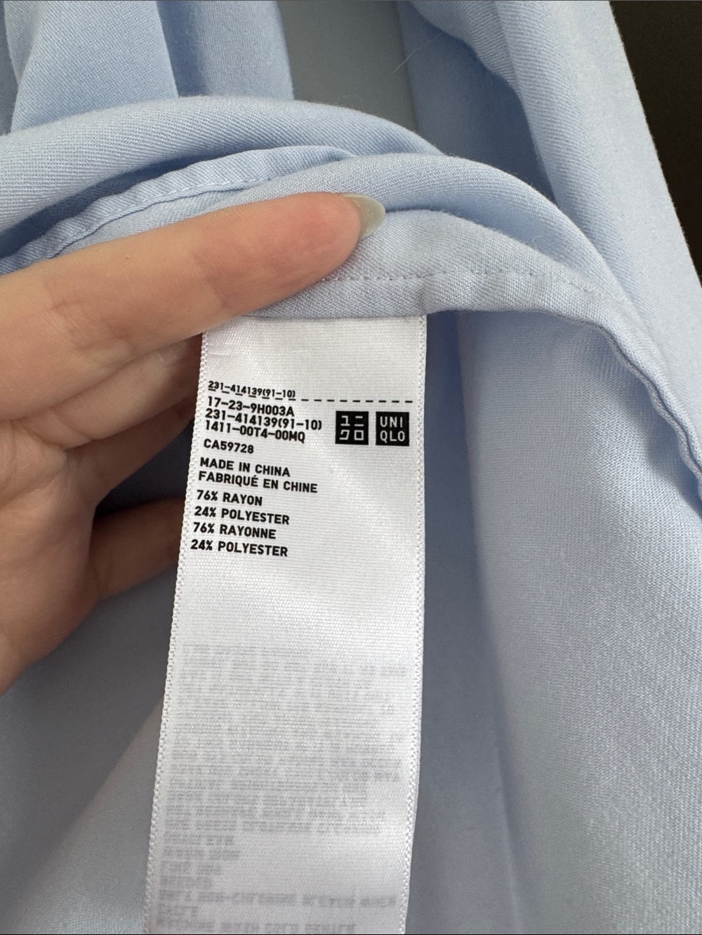 BUY 2 GET 1 FREE Uniqlo Light Blue V-Neck Tunic Blouse - Picture 4 of 4